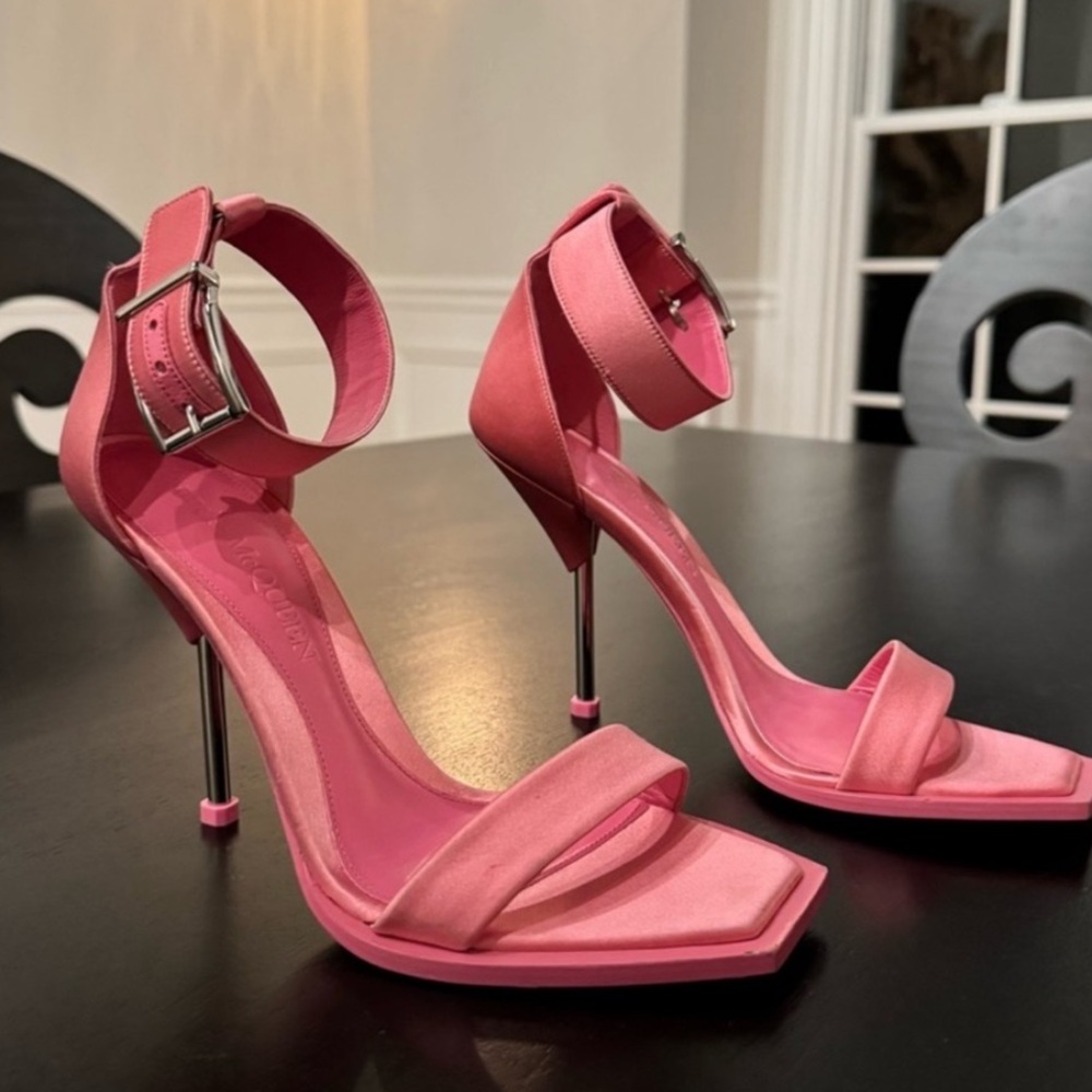 Alexander McQueen 110mm satin-finish Heels
